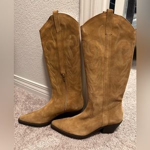 Coconuts Cowboy Boots (8M)